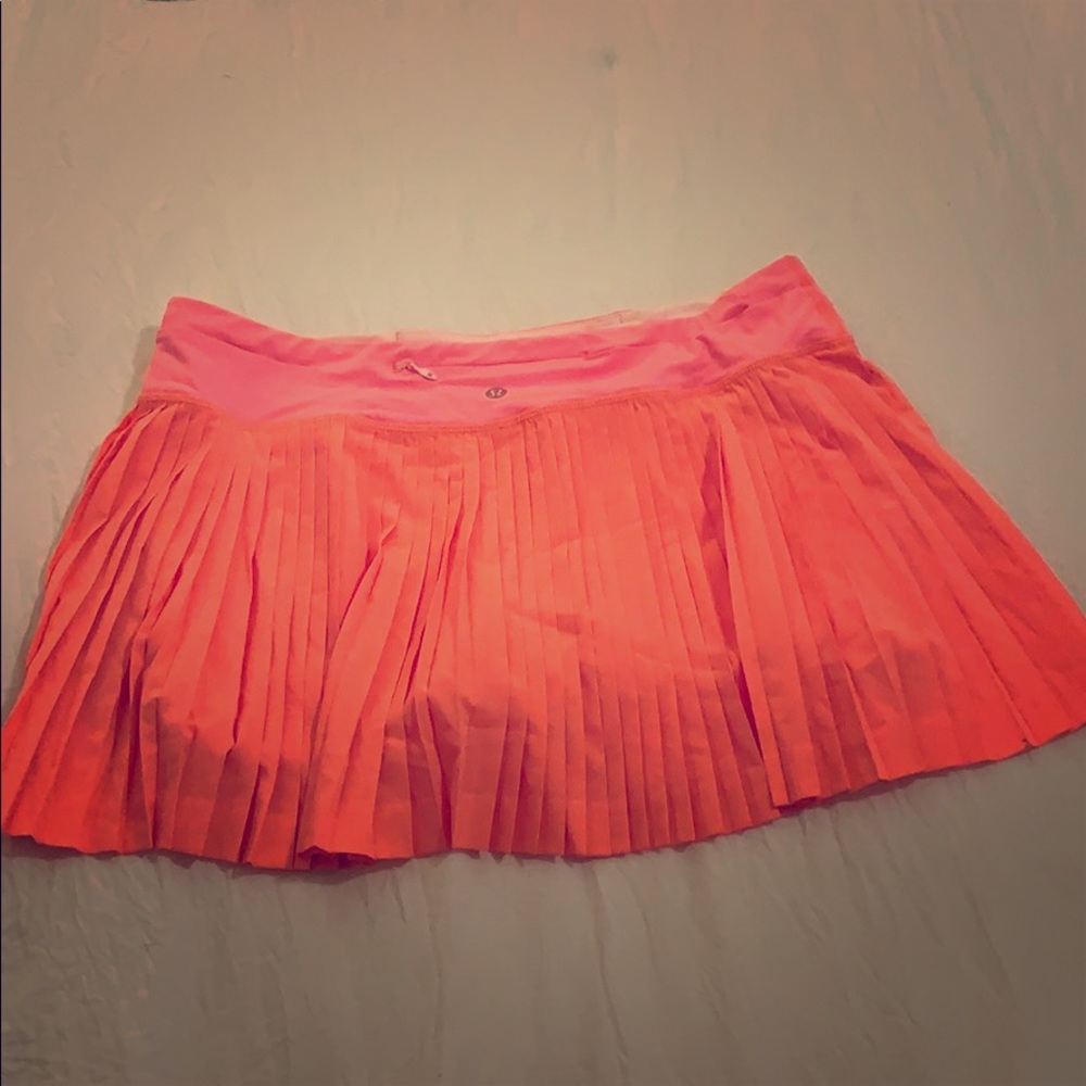 Lululemon Pleated running skirt size 8